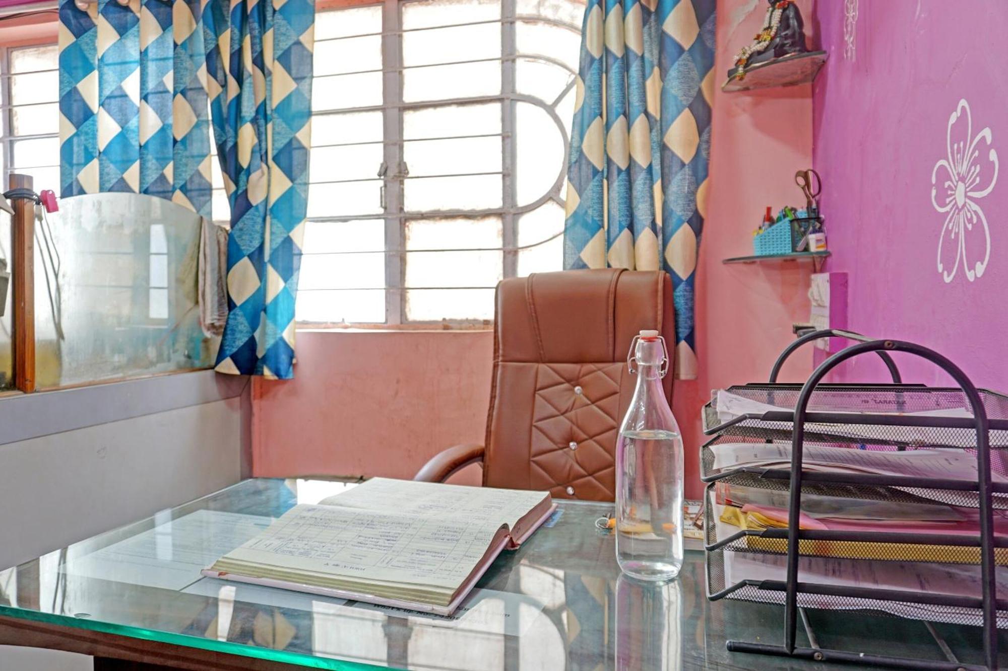 Spot On Hotel Prakash Residency, Near Hanuman Gym Ajmera Colony, Pimpri Eksteriør bilde