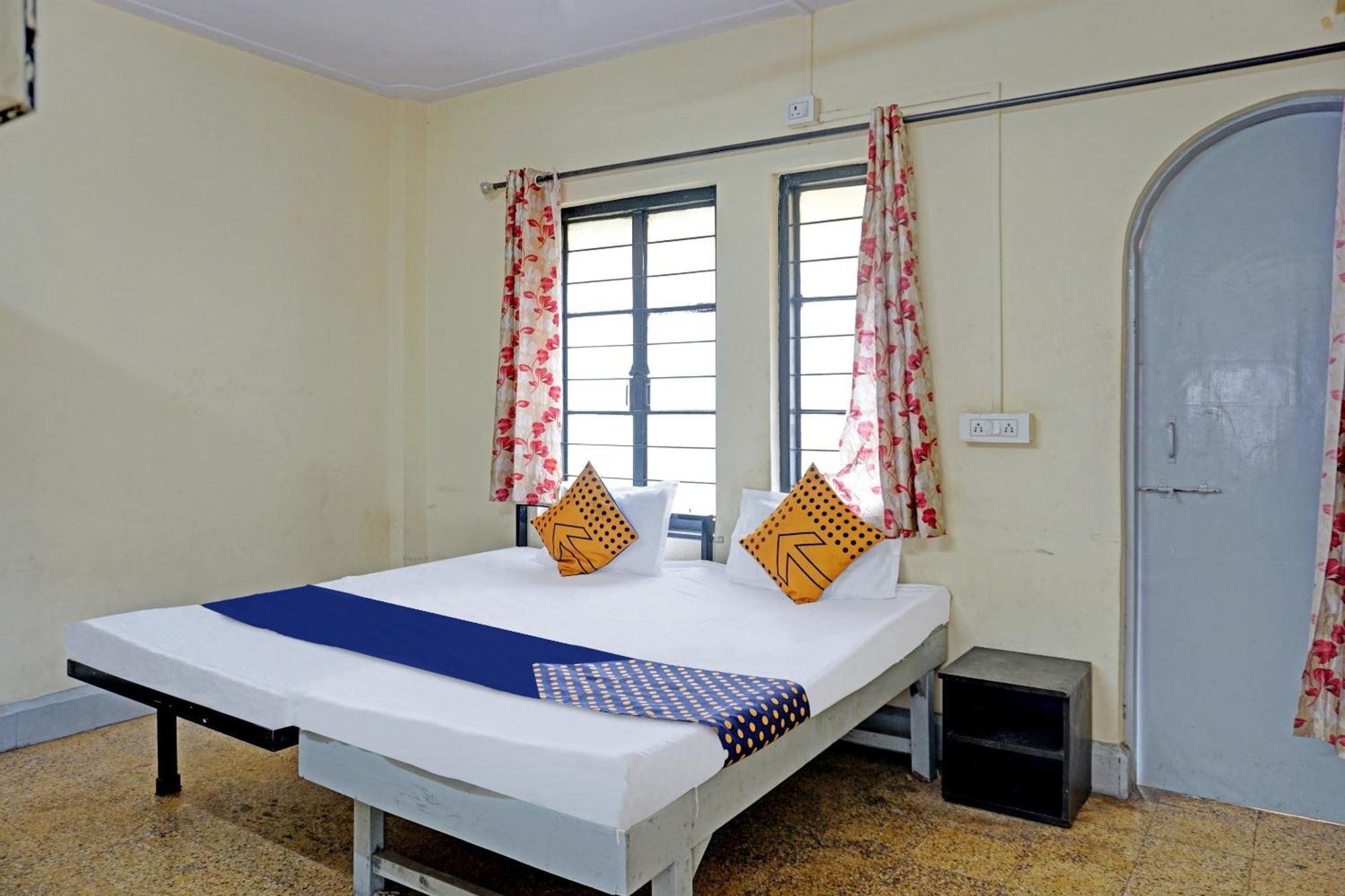 Spot On Hotel Prakash Residency, Near Hanuman Gym Ajmera Colony, Pimpri Eksteriør bilde